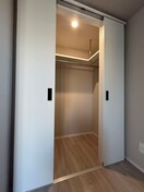 収納 THE LOUNGE LINEAR GATE