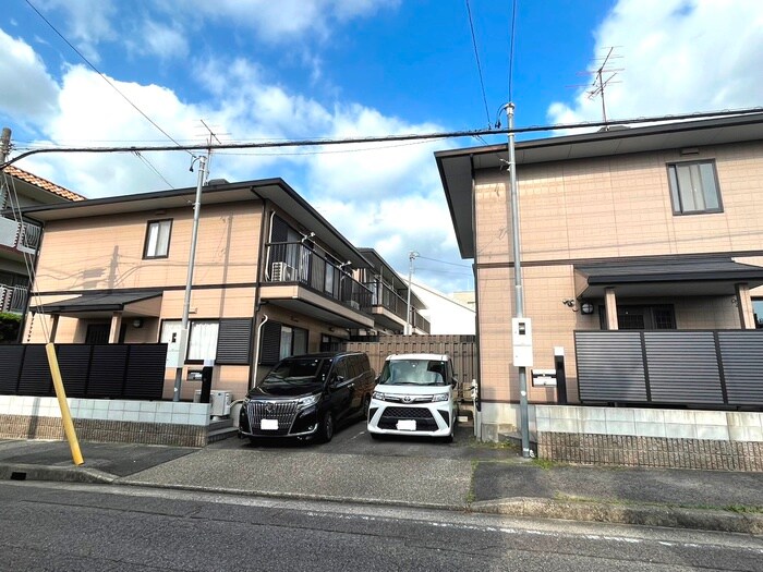 駐車場 宝が丘貸家