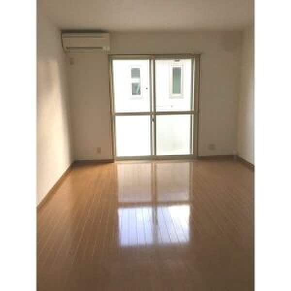 居室 オンワード