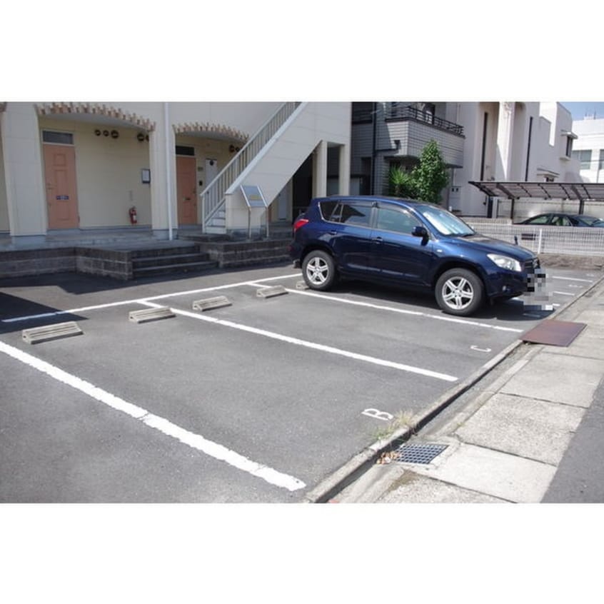 駐車場 オンワード