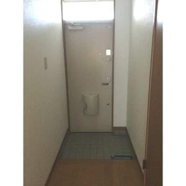 玄関 オンワード