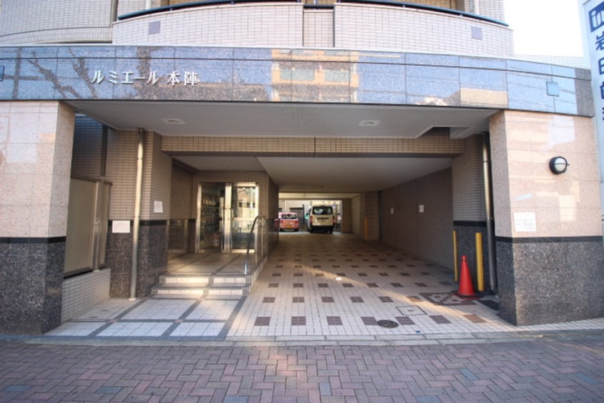 エントランス部分 ルミエール本陣