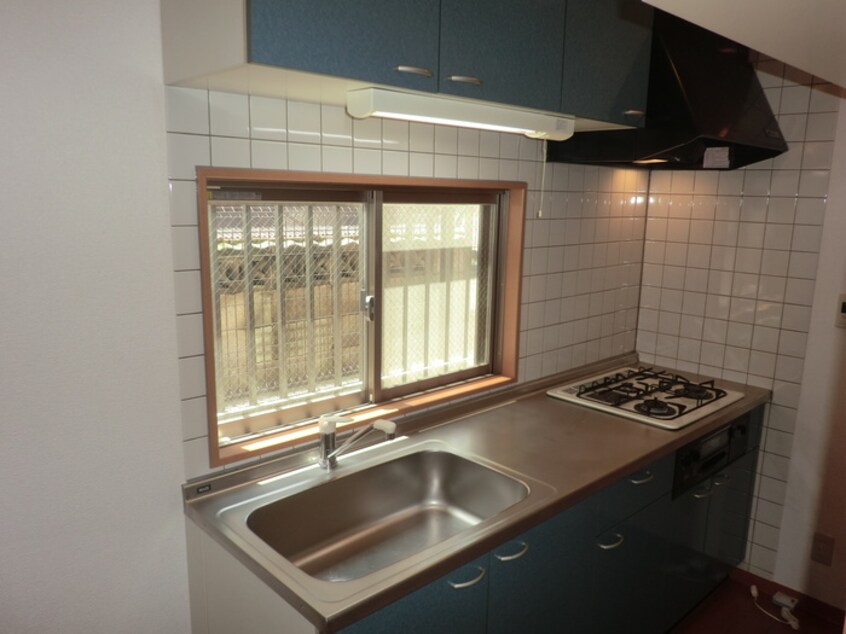 キッチン アム－ルＴＯＲＩＩ