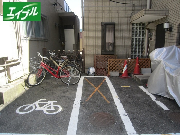 駐輪場 タマキビルパ－ト２