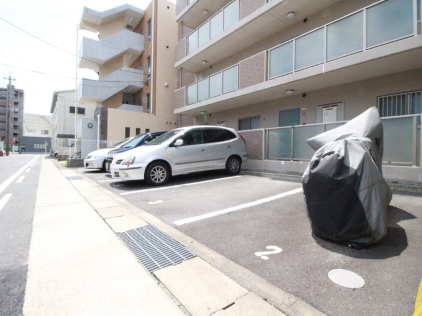 駐車場 プレシャス雪