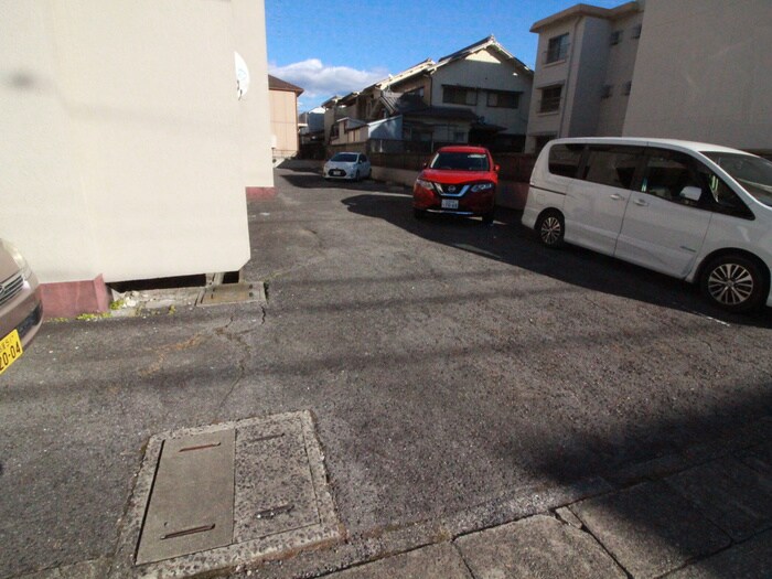 駐車場 マンション一社