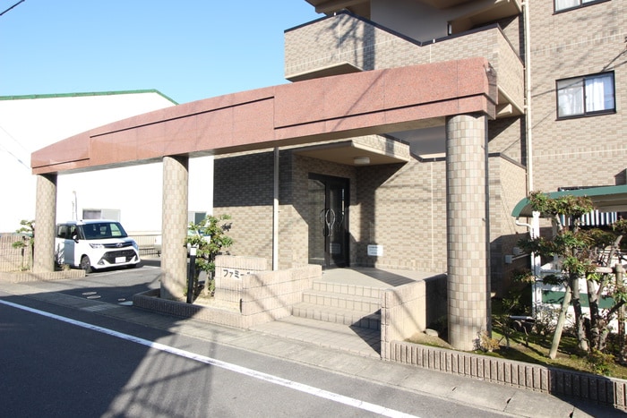 エントランス部分 ファミール