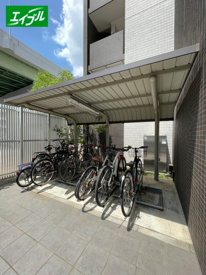 駐輪場 スティングレイつるま