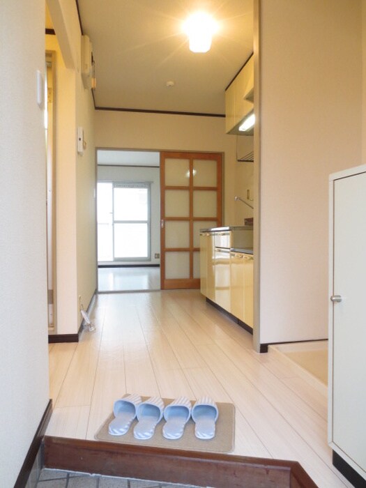 玄関 サ－プラスワン大島