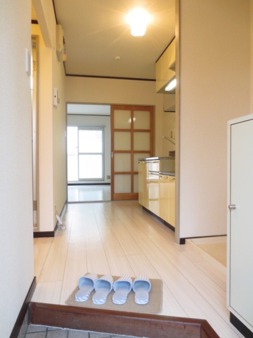 玄関 サ－プラスワン大島