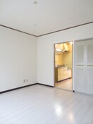 居室 サ－プラスワン大島