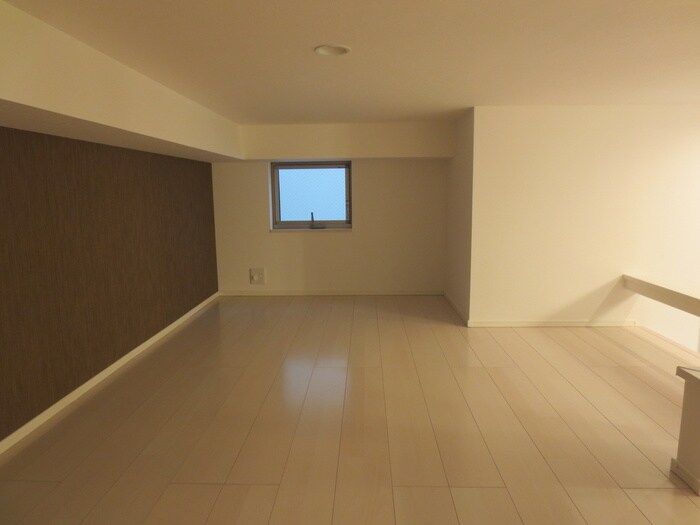 居室 Clover Court OZONE