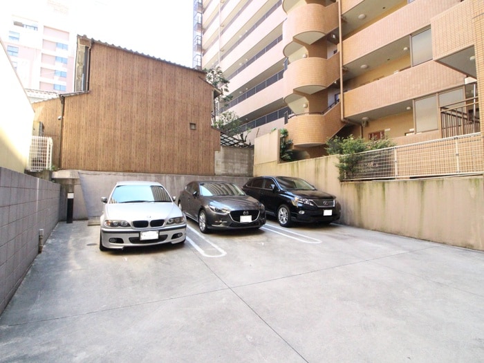 駐車場 RivaStudio MARUNOUCHI
