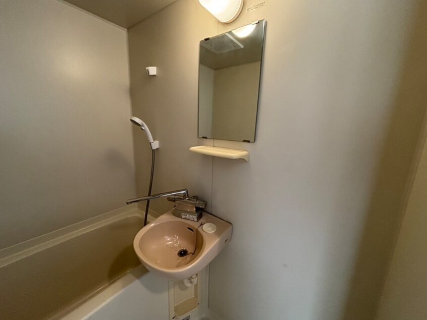 洗面 ﾄﾞミールイースト