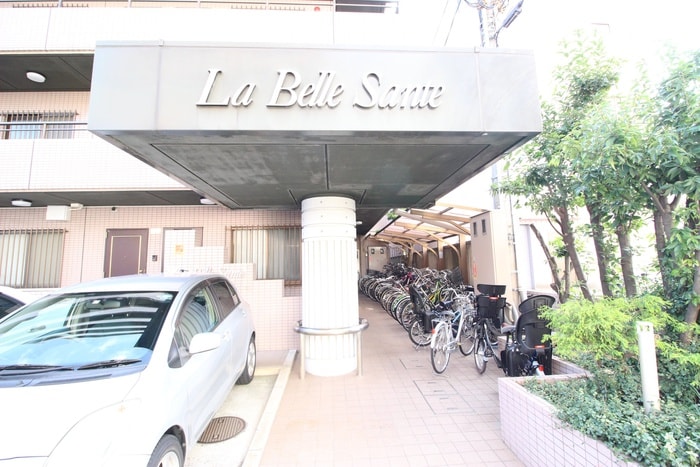 エントランス部分 ラ・ベルサンテ