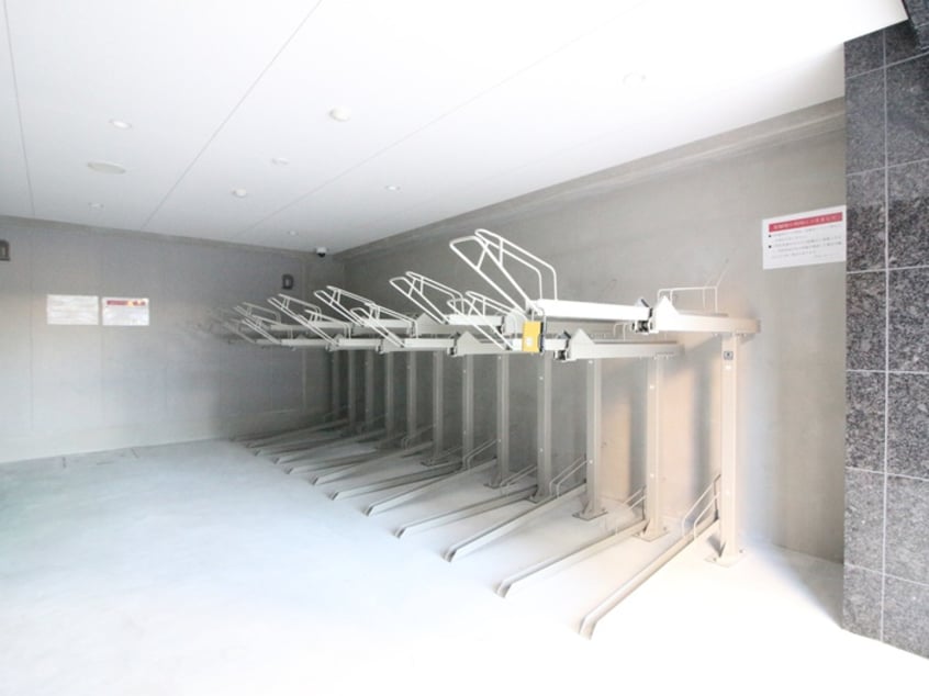 駐輪場 ﾃﾞｨｱﾚｲｼｬｽ大須観音Ⅲ(403)