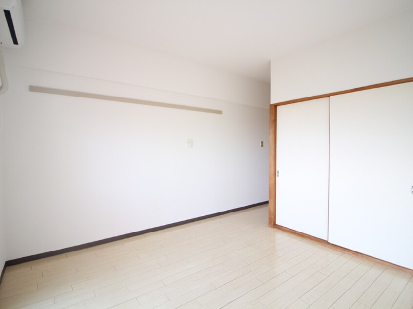 内観写真 新日ビル豊明マンション