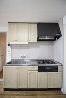 キッチン ＷＥＳＴ　ＣＲＥＥＫ