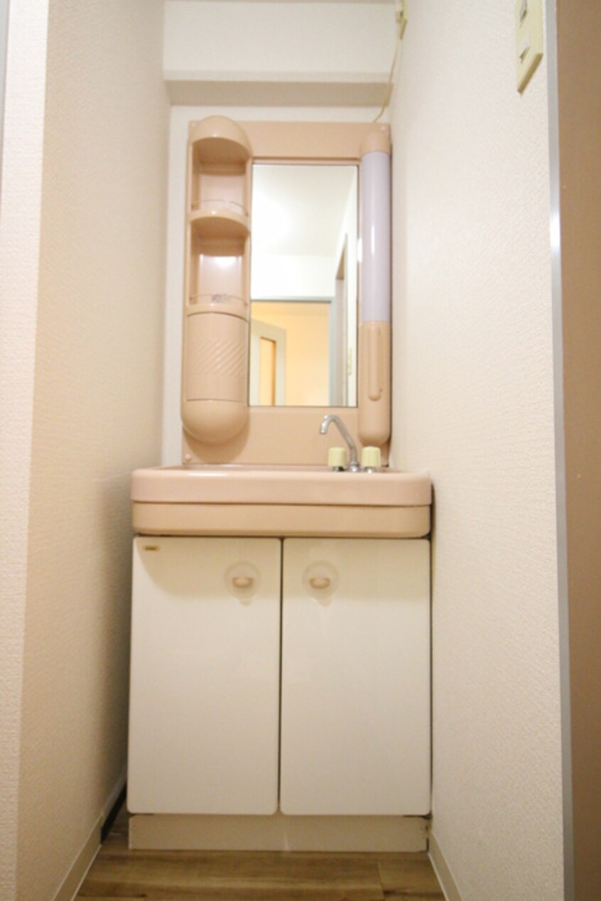 洗面 ＷＥＳＴ　ＣＲＥＥＫ