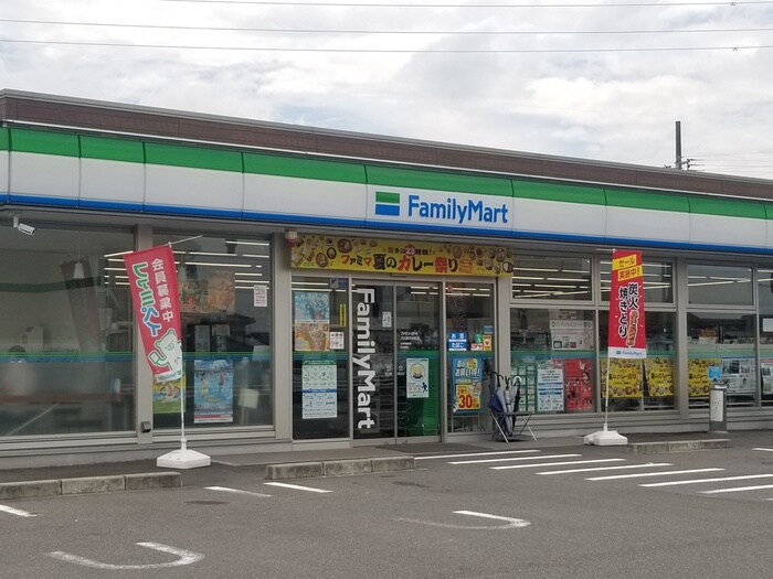 ファミリーマート　犬山楽田本町店(コンビニ)まで850m コーポラス　ヘルシーⅡ