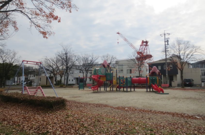 南郊公園(公園)まで950m ソアレ東海通