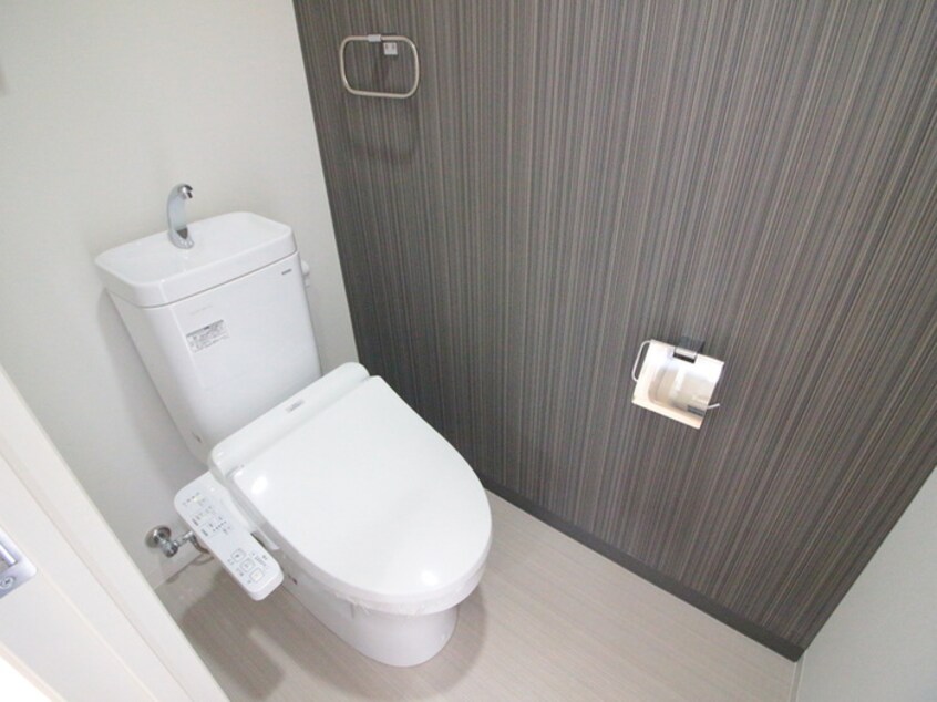 トイレ エスカルコート