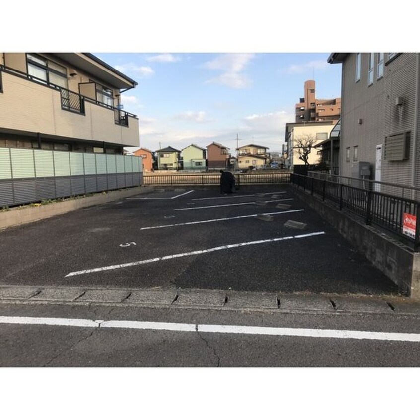 駐車場 クローバー