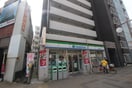 ファミリーマート(コンビニ)まで430m リブリ・ＪＳＮ