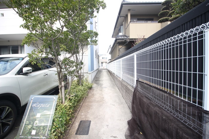 外観写真 ＬＡＰＵＴＡ