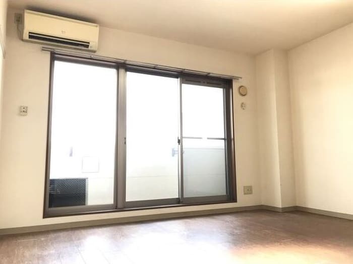 居室 ＬＡＰＵＴＡ