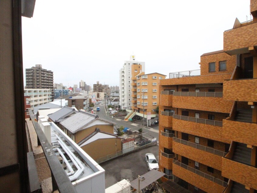室内からの展望 ラメ－ル植田
