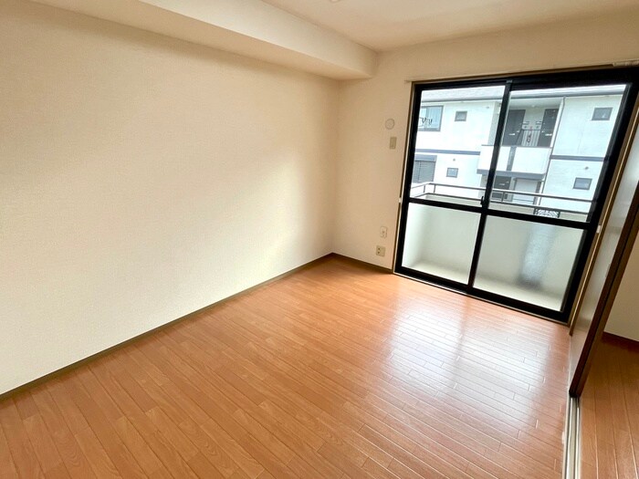 居室 アム－ルⅡ