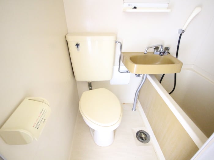 トイレ メゾン露橋