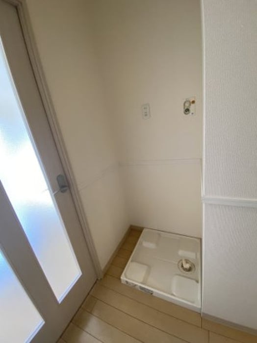 洗濯機置場 ルイナス