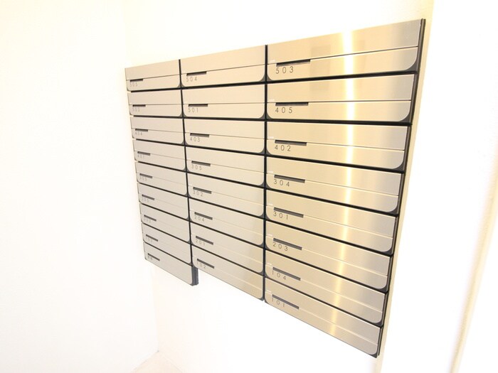 建物設備 Ｃｏｕｒｔ　ＭＡＲＩＡＧＥ