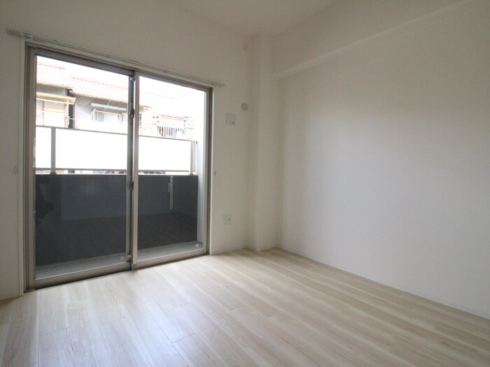 居室 Ｃｏｕｒｔ　ＭＡＲＩＡＧＥ