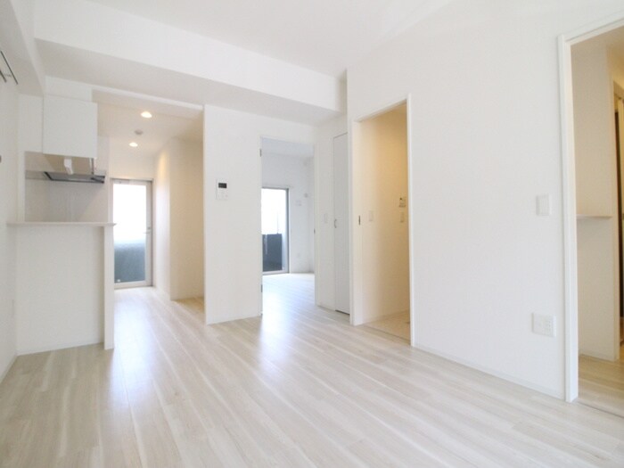 居室 Ｃｏｕｒｔ　ＭＡＲＩＡＧＥ