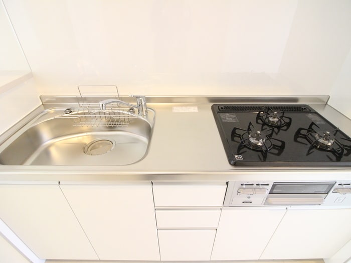 キッチン Ｃｏｕｒｔ　ＭＡＲＩＡＧＥ