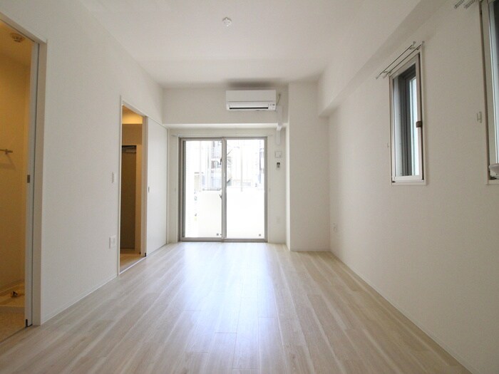 居室 Ｃｏｕｒｔ　ＭＡＲＩＡＧＥ