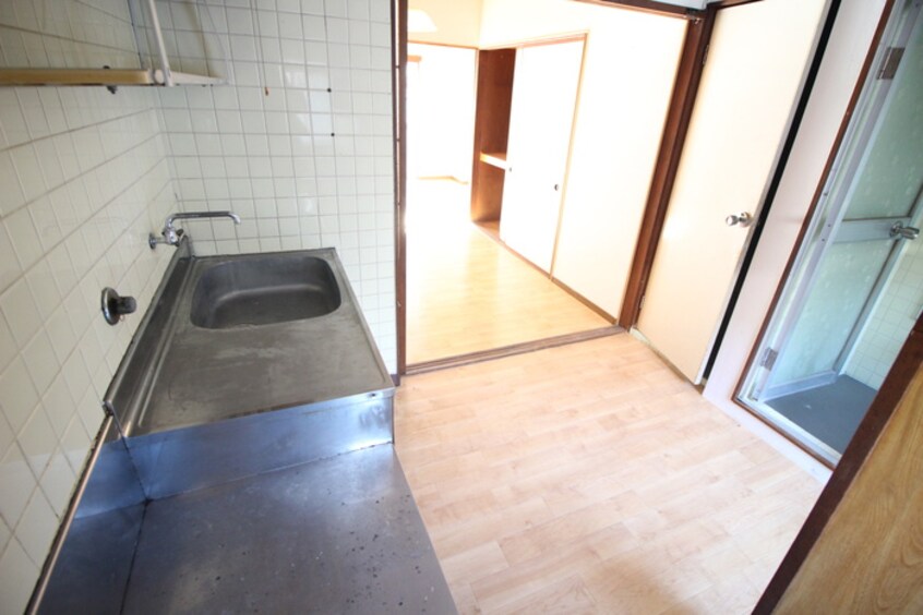 キッチン マンション千代