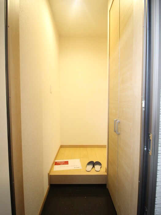 玄関 メゾン・ド・ソレイユ黄金