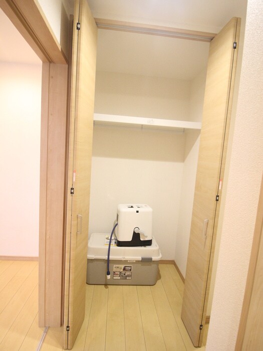 収納 メゾン・ド・ソレイユ黄金