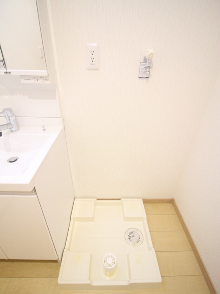 洗濯機置場 メゾン・ド・ソレイユ黄金