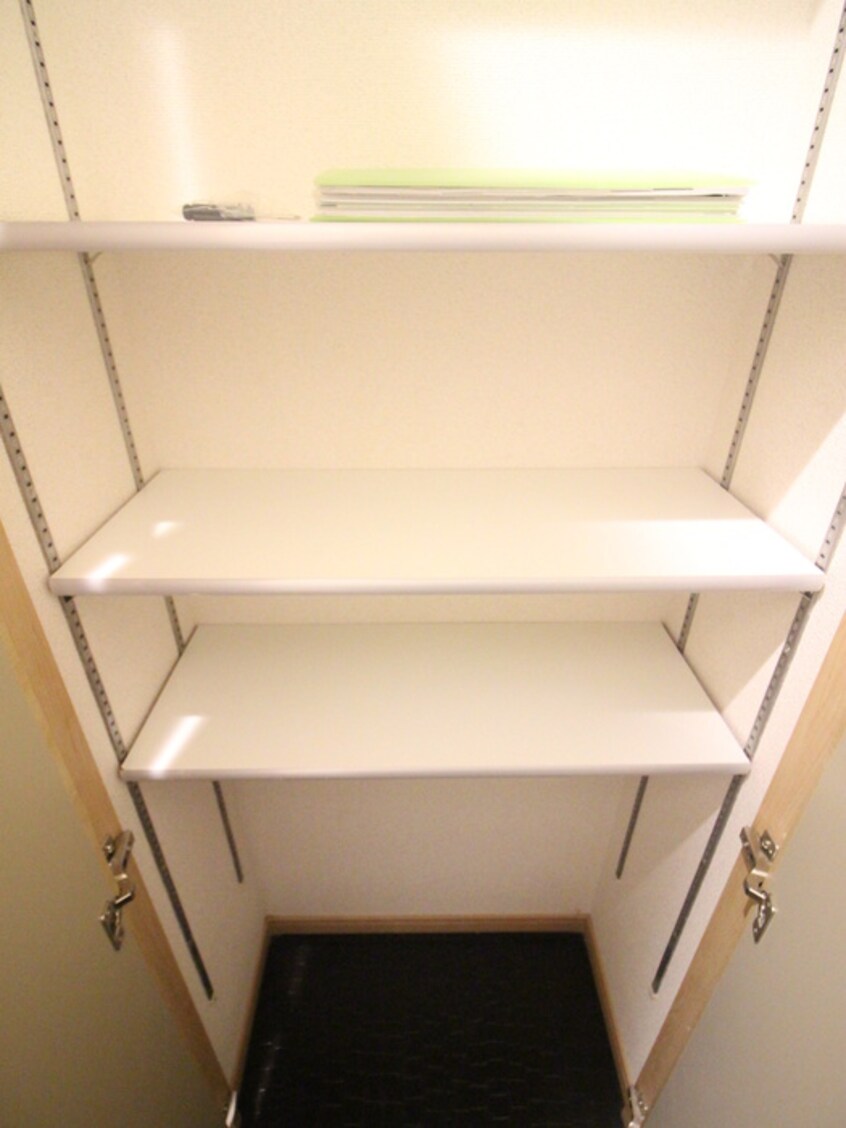 靴箱 メゾン・ド・ソレイユ黄金