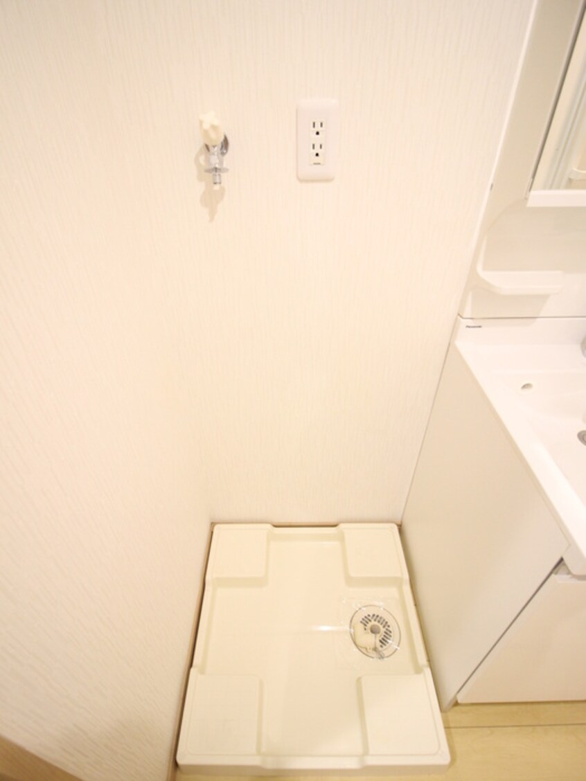 洗濯機置場 メゾン・ド・ソレイユ黄金