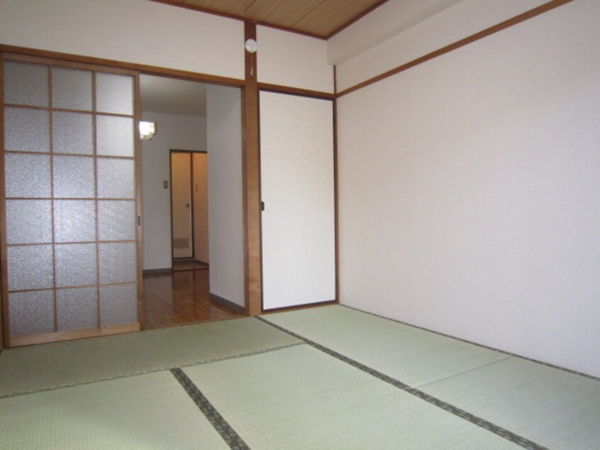 居室 鶴舞公園ハイツ