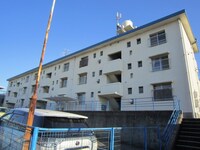 東島マンション