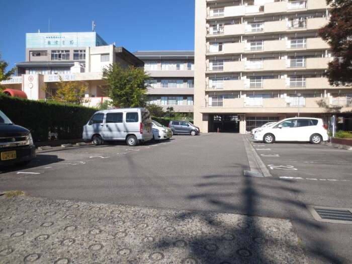 駐車場 楠団地(2号棟）