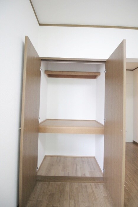 収納 シュトラウスUENO