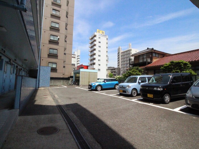 駐車場 マンション植田